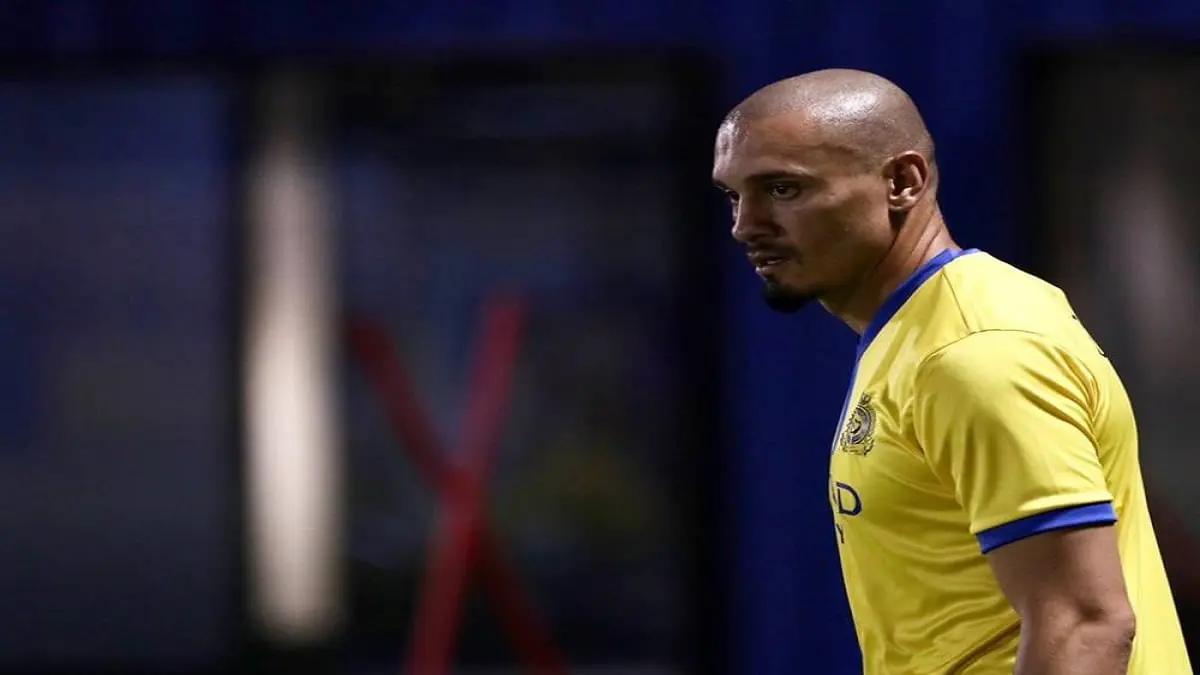 وكيل مايكون يعلن رحيله عن النصر السعودي بشكل نهائي.. وتجديد عقد عبدالإله العمري