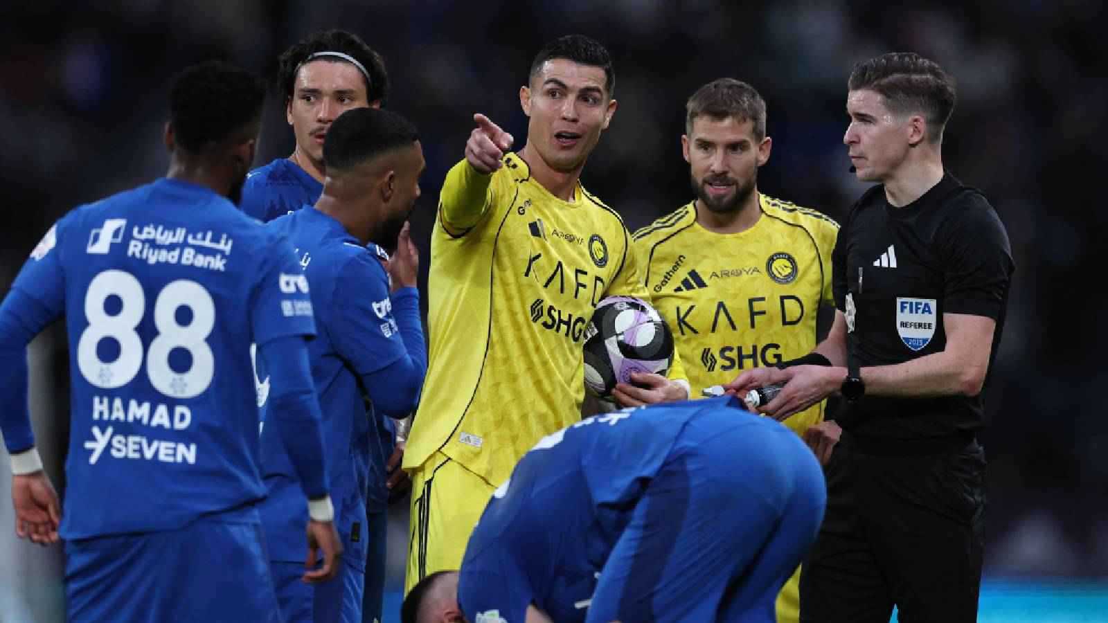 أخطاء الصافرة تحتاج إصلاحًا.. رسالة نارية من نائب رئيس النصر السعودي 