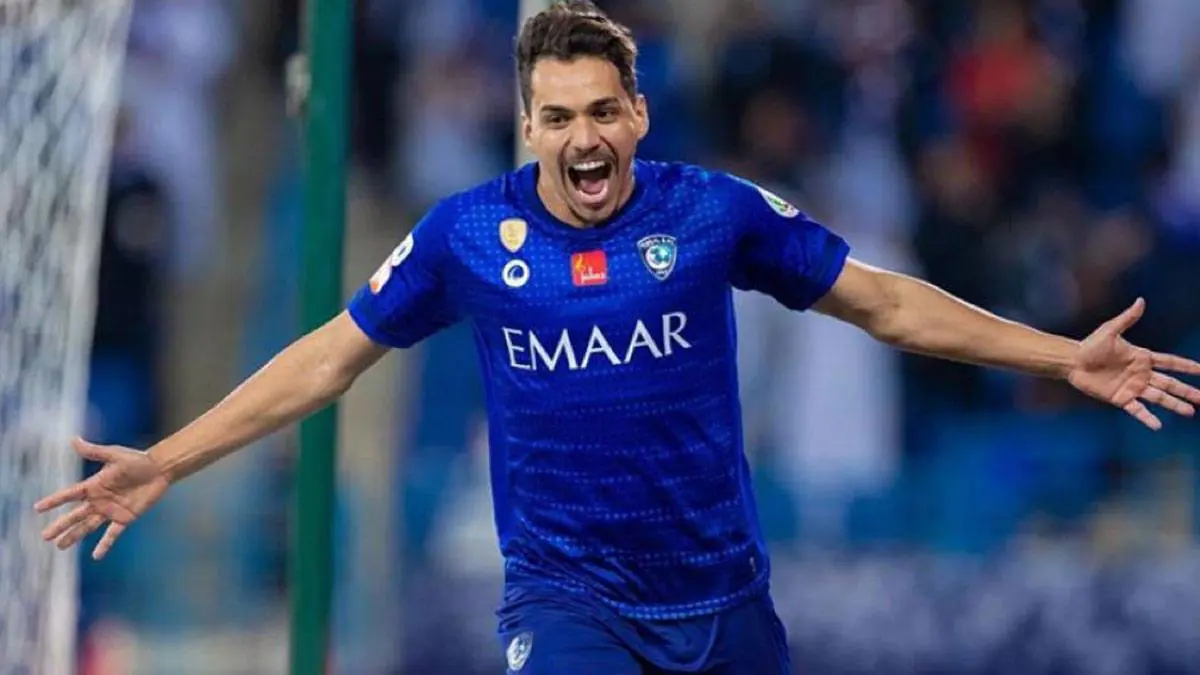 كشف شروط كارلوس إدواردو لاعب نادي الهلال للانتقال للأهلي السعودي
