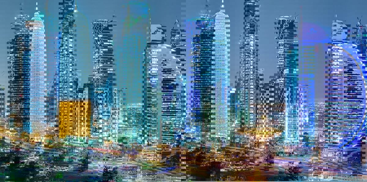 فيتش: بنوك قطر تحت الضغط بسبب نزوح ودائع غير محلية