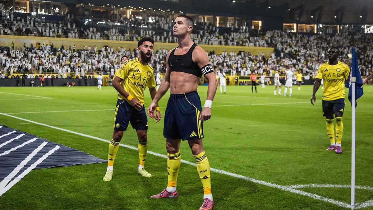 يطير مثل النسر.. النصر السعودي يحتفل بـ"قفزة" كريستيانو رونالدو (صورة)