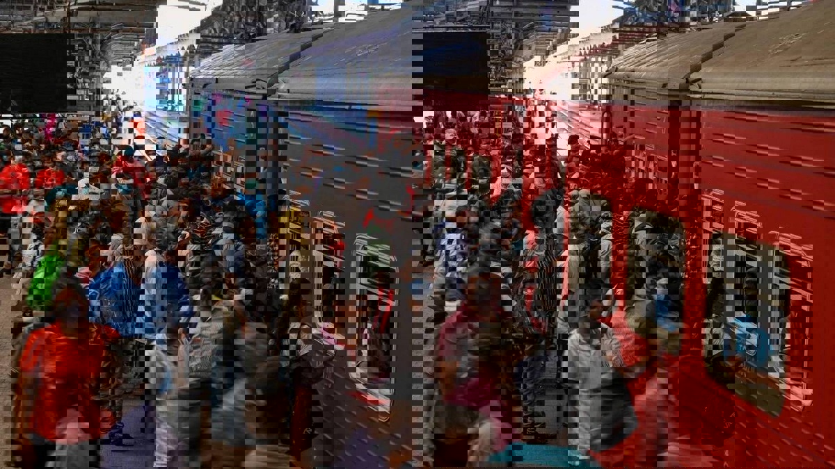 صحف عالمية: "كورونا" يشرد ملايين العمال في الهند .. والحكومة الإيطالية تبحث عن "سوبر مان"