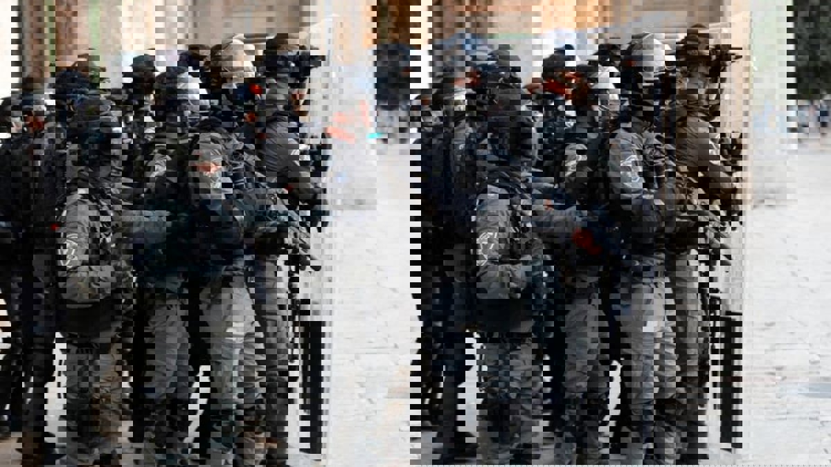 اقتحام إسرائيلي جديد للأقصى.. إصابة عشرات الفلسطينيين ومواجهات عنيفة