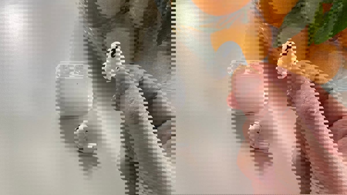 بسعر مرتفع نسبيا.. الكشف عن مواصفات AirPods Pro 2