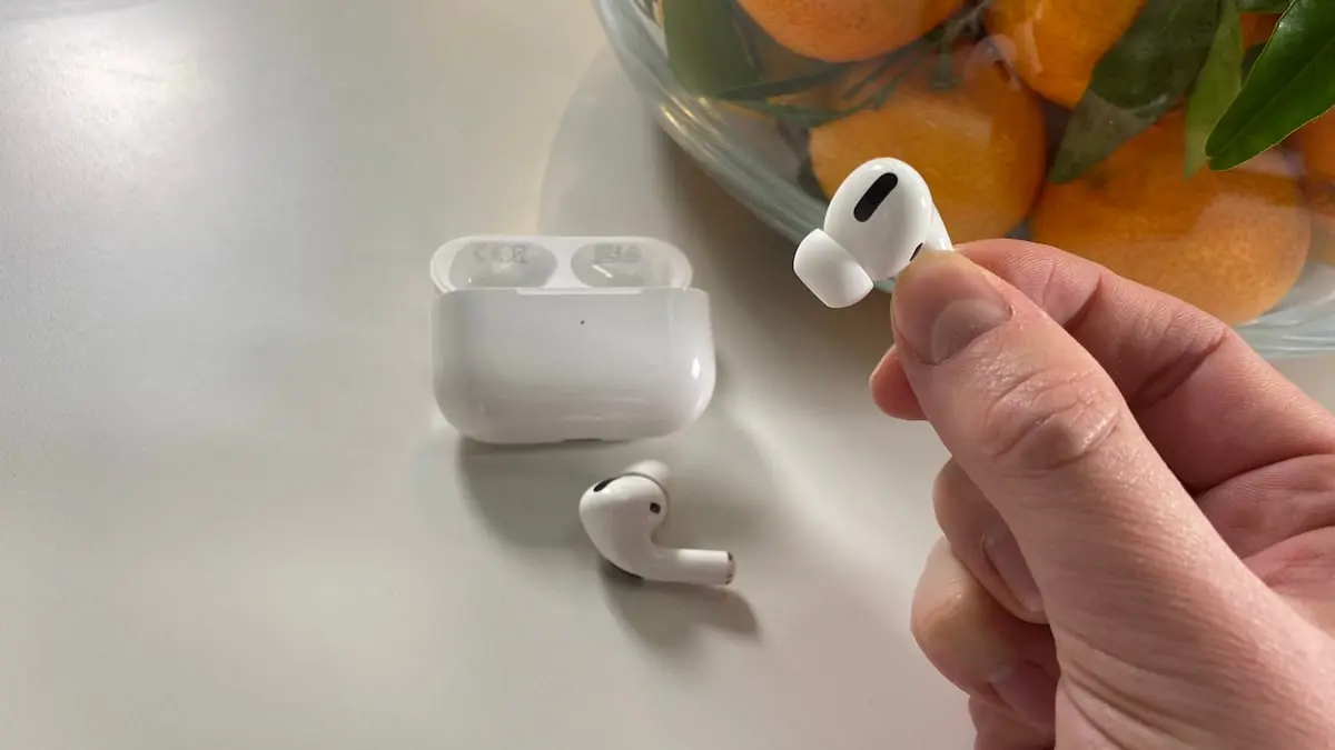 بسعر مرتفع نسبيا.. الكشف عن مواصفات AirPods Pro 2
