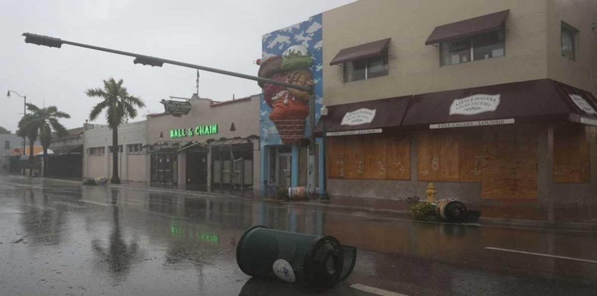 بالصور.. نوافذ من "بولي كربونات" للصمود أمام الأعاصير