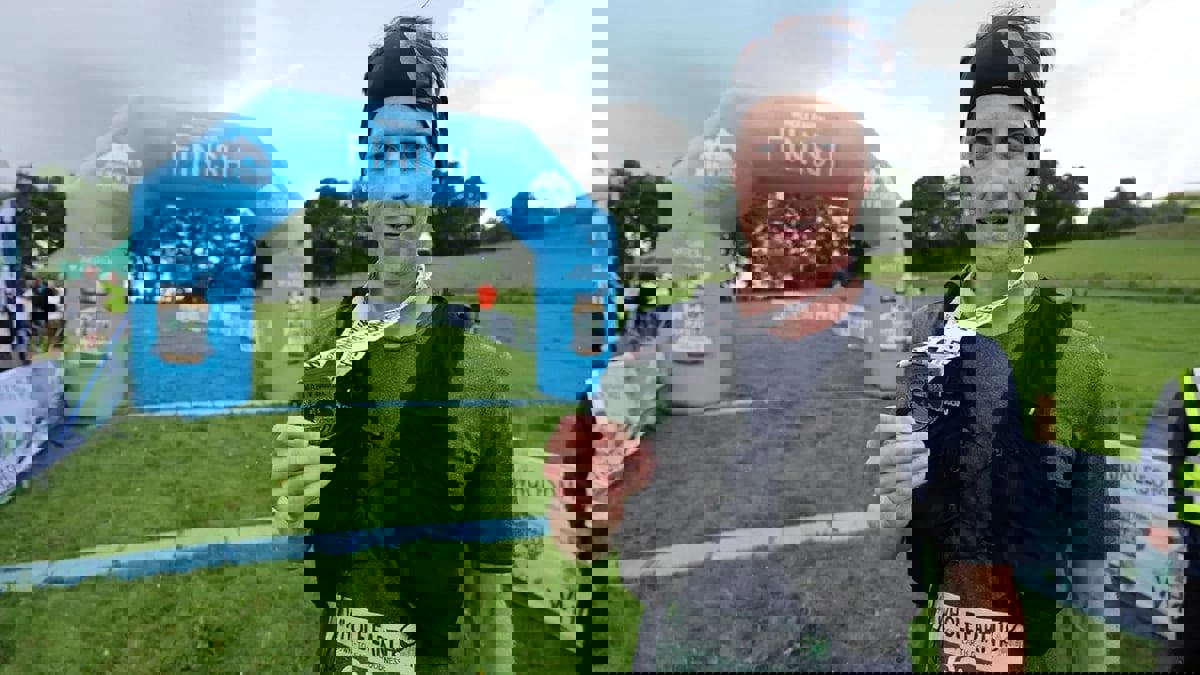 البريطاني ريكي لايتفوت يصبح أول رجل في 15 عاما يفوز بسباق أمام الخيول