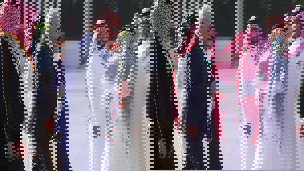 بايدن يتراجع عن تكذيبه لعادل الجبير