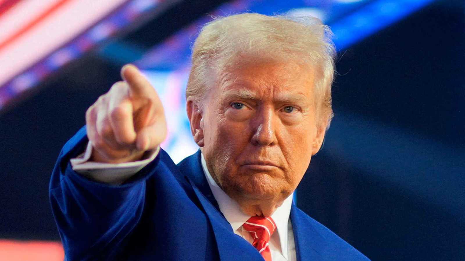 ترامب يتوعد "بقضاء كامل" على حماس إذا قررت البقاء في السلطة