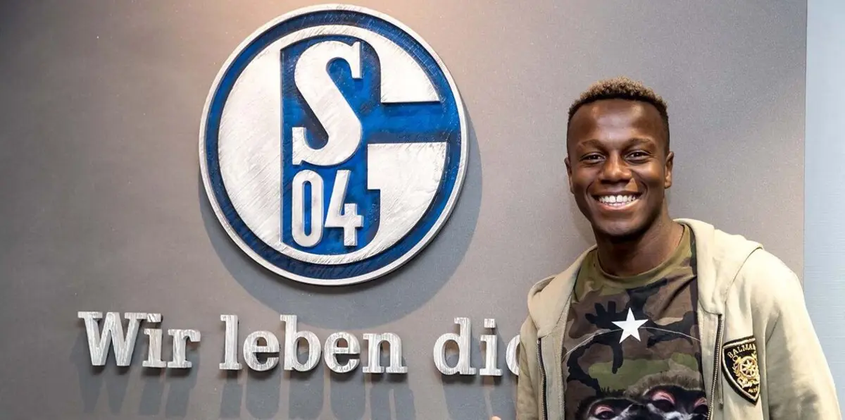 المغربي حمزة منديل ينتقل إلى شالكه الألماني