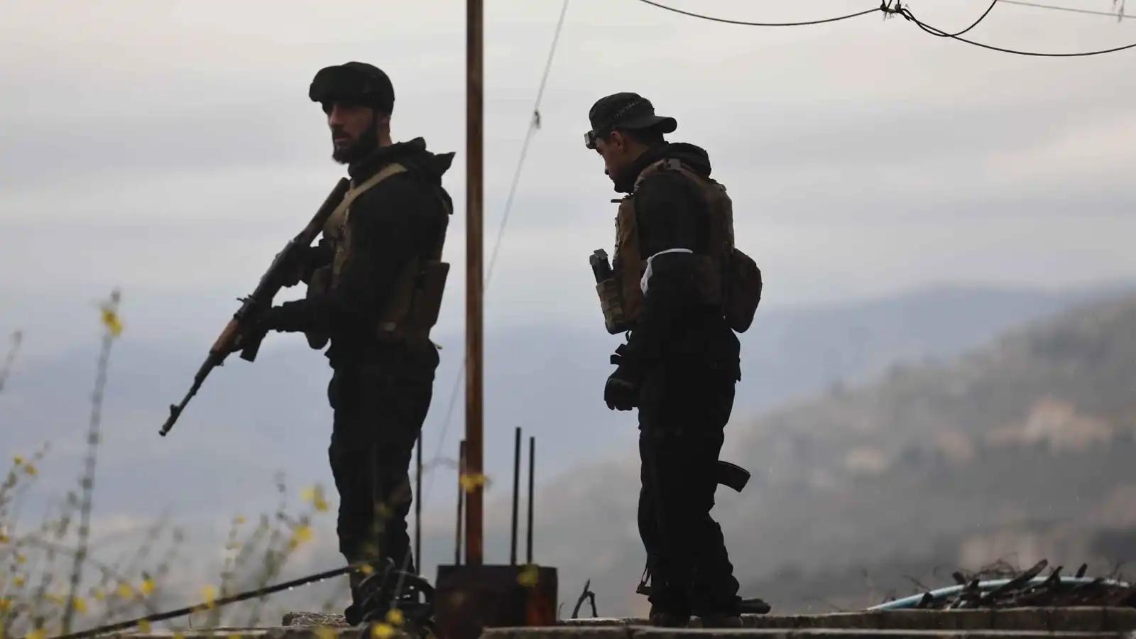 سوريا.. عملية أمنية ضد "سرايا الجواد" في ريف جبلة (صور)