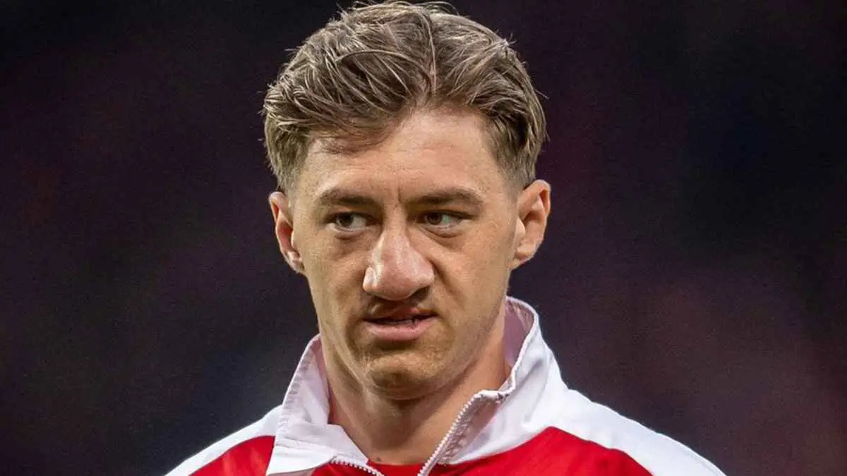 ريال مدريد يريده.. من هو أنجيلو ستيلر الذي تعرض للتنمر بسبب أنفه؟ (صور)