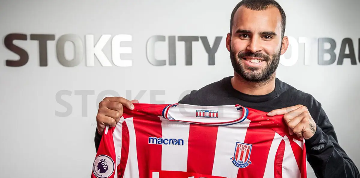 ستوك سيتي الإنجليزي يعلن تعاقده مع خيسي رودريغيز رسميًا