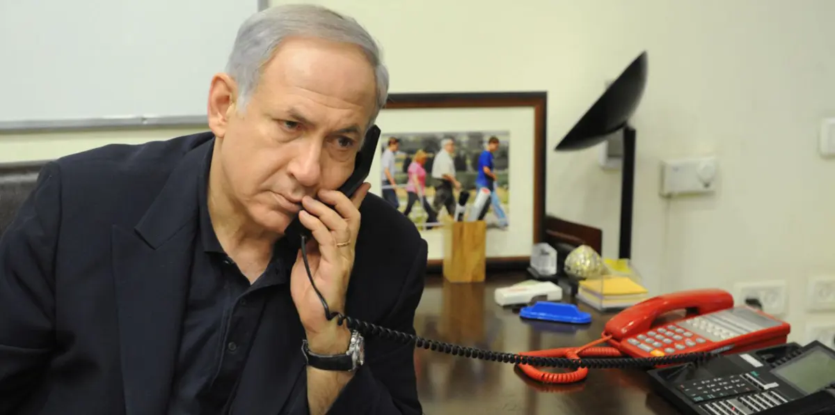 التسجيل الصوتي للمكالمة التي دارت بين نتنياهو و"قاتل الأردنيين" أثناء عودته إلى تل أبيب