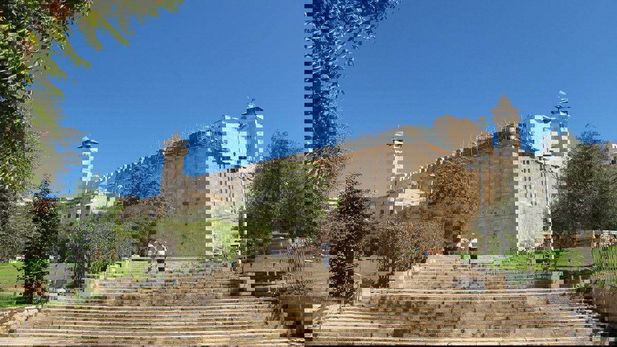 إسرائيل تغلق الحرم الإبراهيمي بالخليل بحجة الأعياد اليهودية