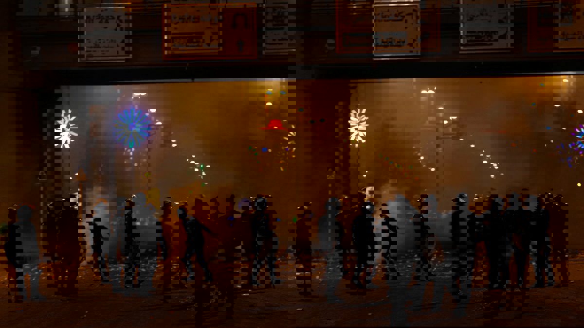 أول تعليق عراقي رسمي على هجوم القنصلية الإيرانية في النجف