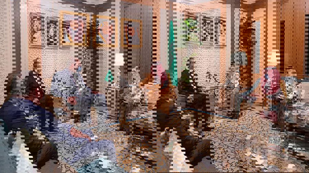 وزير الخارجية السعودي يلتقي مبعوث الرئيس الأوكراني في الرياض