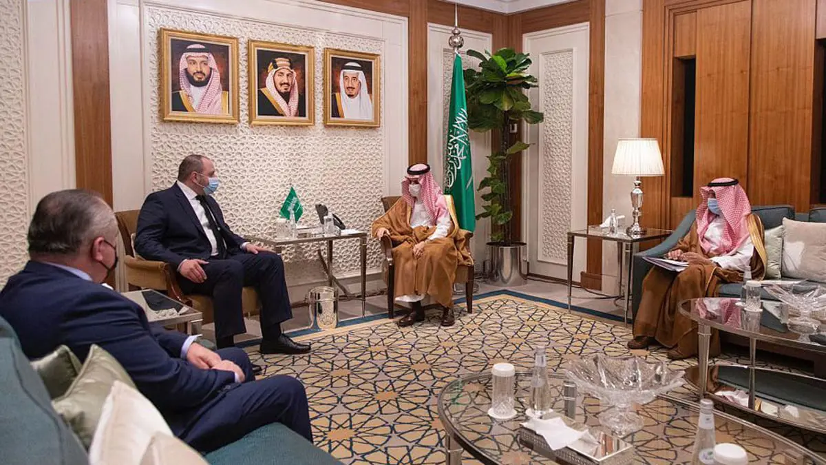 وزير الخارجية السعودي يلتقي مبعوث الرئيس الأوكراني في الرياض