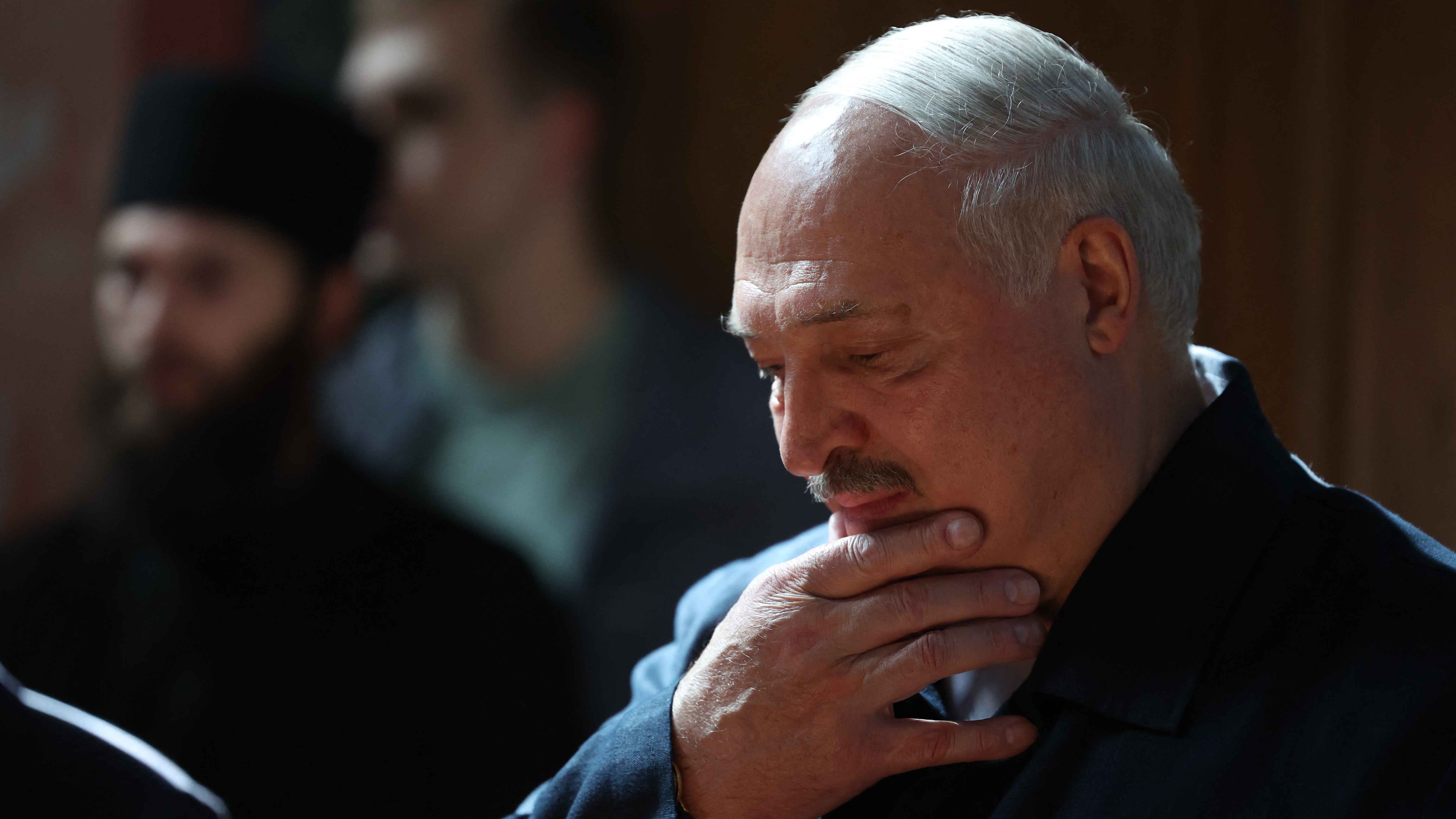 موقف نادر في قمة المناخ.. والسبب لوكاشينكو