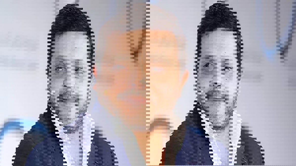 فيديو طريف يجمع الفنان السعودي فايز المالكي ومواطنه الجديد محمد هنيدي