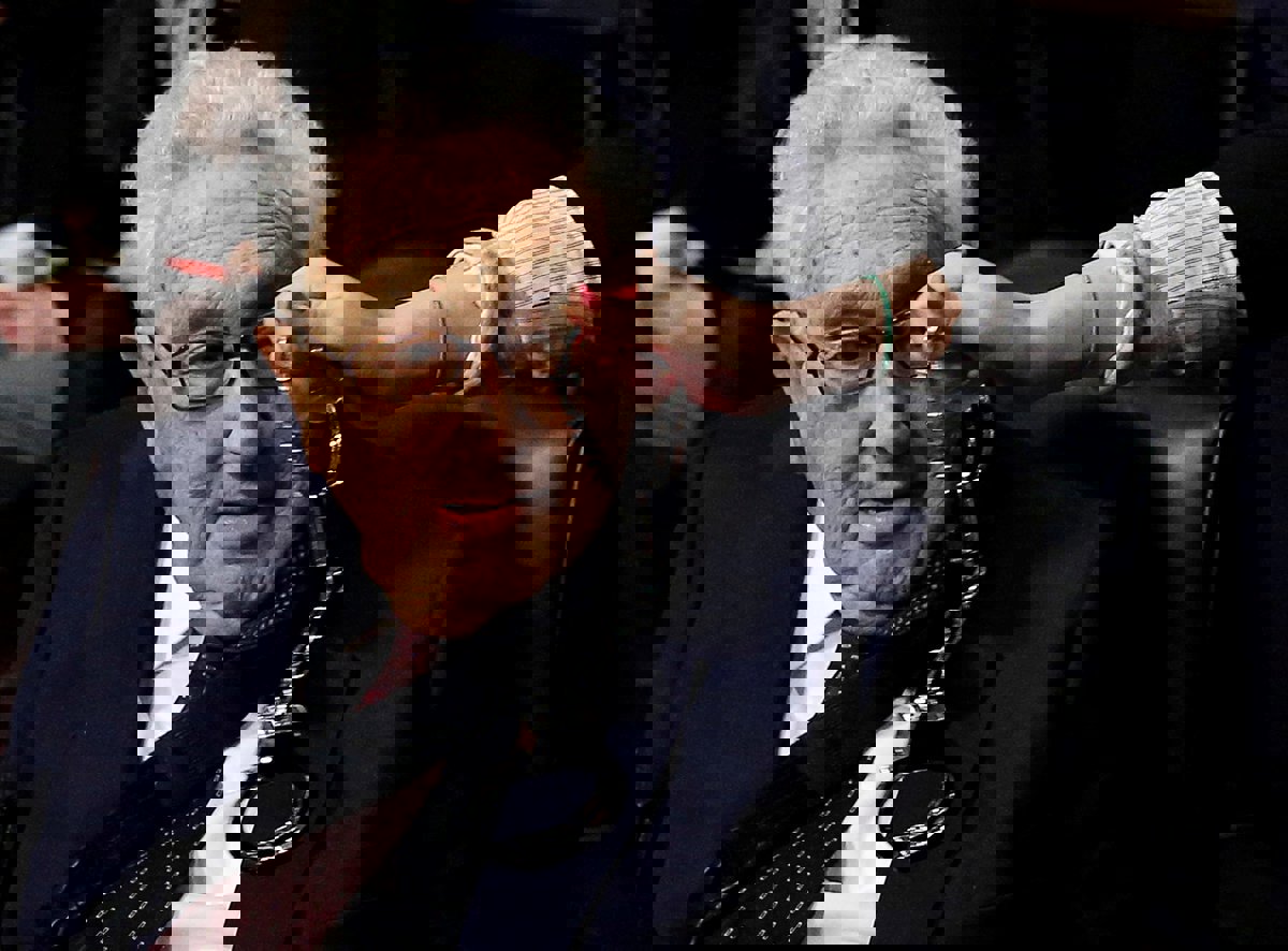 "المناطق الرمادية" تطارد كيسنجر إلى القبر