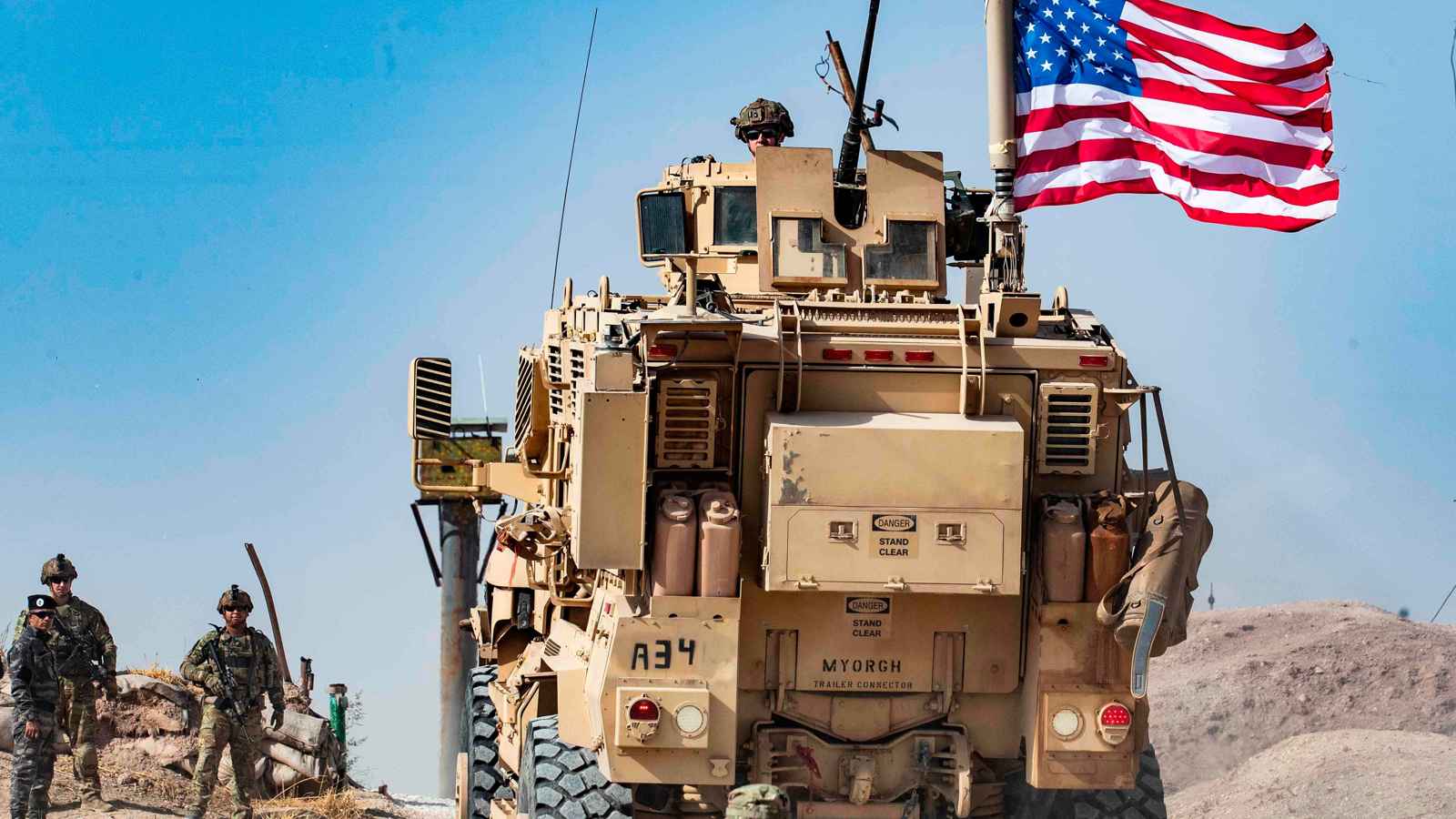 كان برفقة نساء فرنسيات.. أنباء عن مقتل زعيم داعش بعملية الإنزال في إدلب