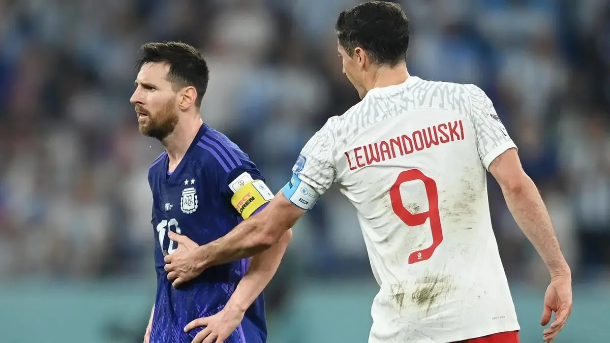 ميسي يعترف: تجاهلت ليفاندوفسكي وتعمدت مراوغته