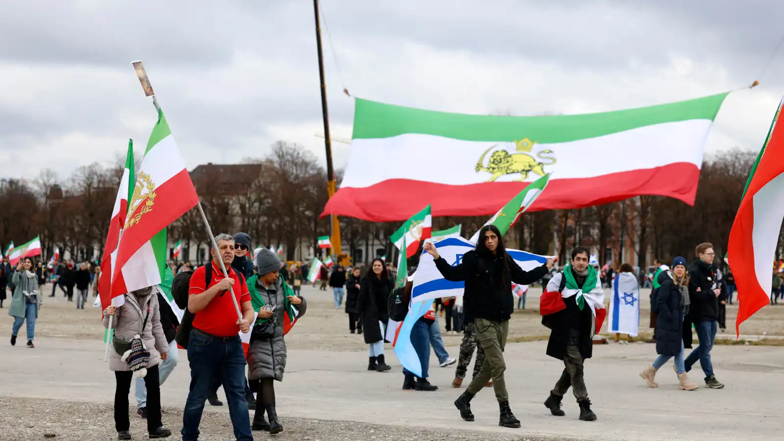 نحو ثمانين ألف متظاهر ضد السلطات الإيرانية في ميونيخ