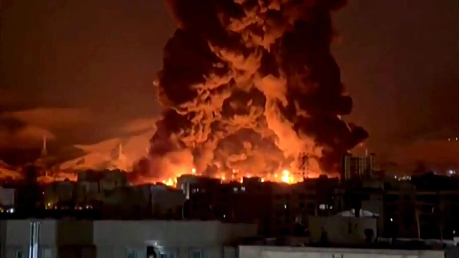 انفجارات في طهران وإسرائيل تستهدف " القوة الجوفضائية"