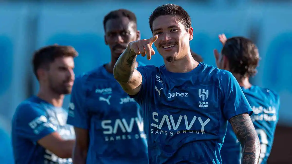 "سيصيبكم بالأمراض".. ميدو يوجه صدمة لجمهور الهلال بشأن نونيز