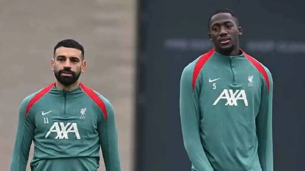 كوناتي يحرج محمد صلاح بسبب "كعكة": لا تكذب (صورة)