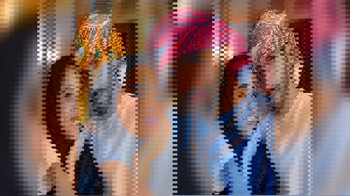 أحمد خميس وزوجته مشاعل الشحي يعلقان على الفيديو "غير اللائق" 