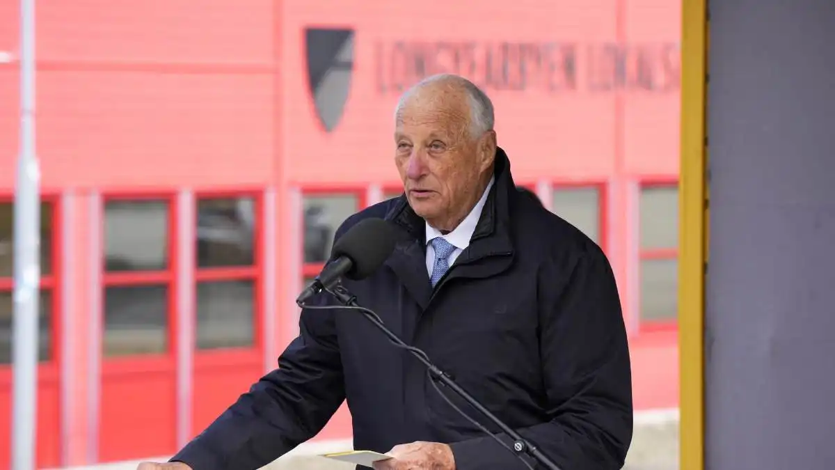 ملك النرويج يُنقل إلى المستشفى أثناء عطلته في إسبانيا