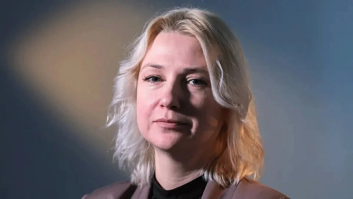 إيكاترينا.. من هي الحسناء منافسة بوتين على رئاسة روسيا؟