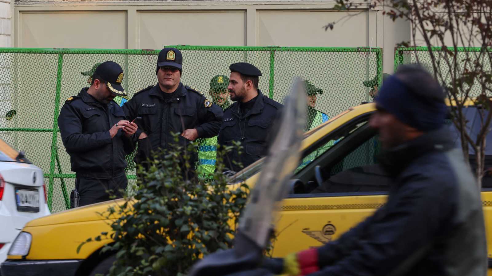 إيران تكشف تفاصيل محاكمة مواطن أوروبي بتهمة التجسس لصالح إسرائيل