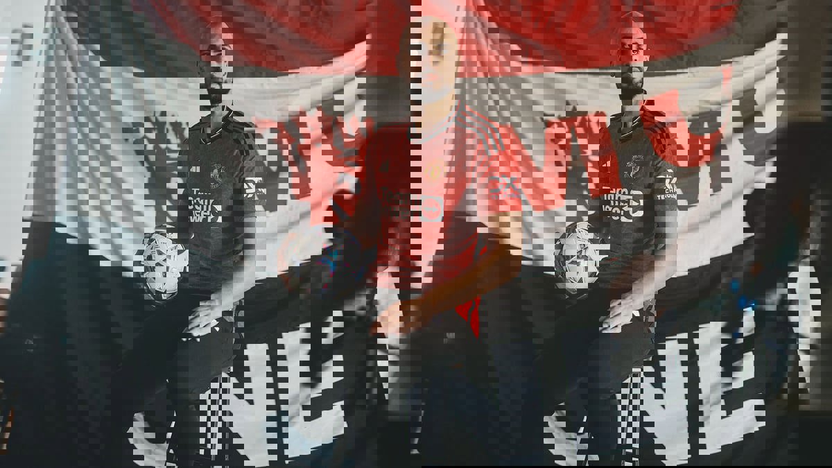 بعد إتمام التعاقد معه.. تين هاغ يتحدث عن أسباب رغبته في ضم سفيان أمرابط