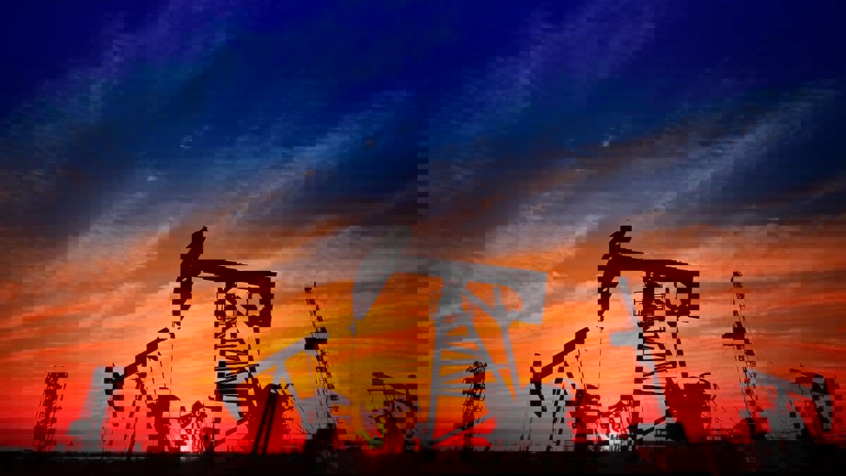 خام غرب تكساس الوسيط يتراجع إلى 12,78 دولار للبرميل