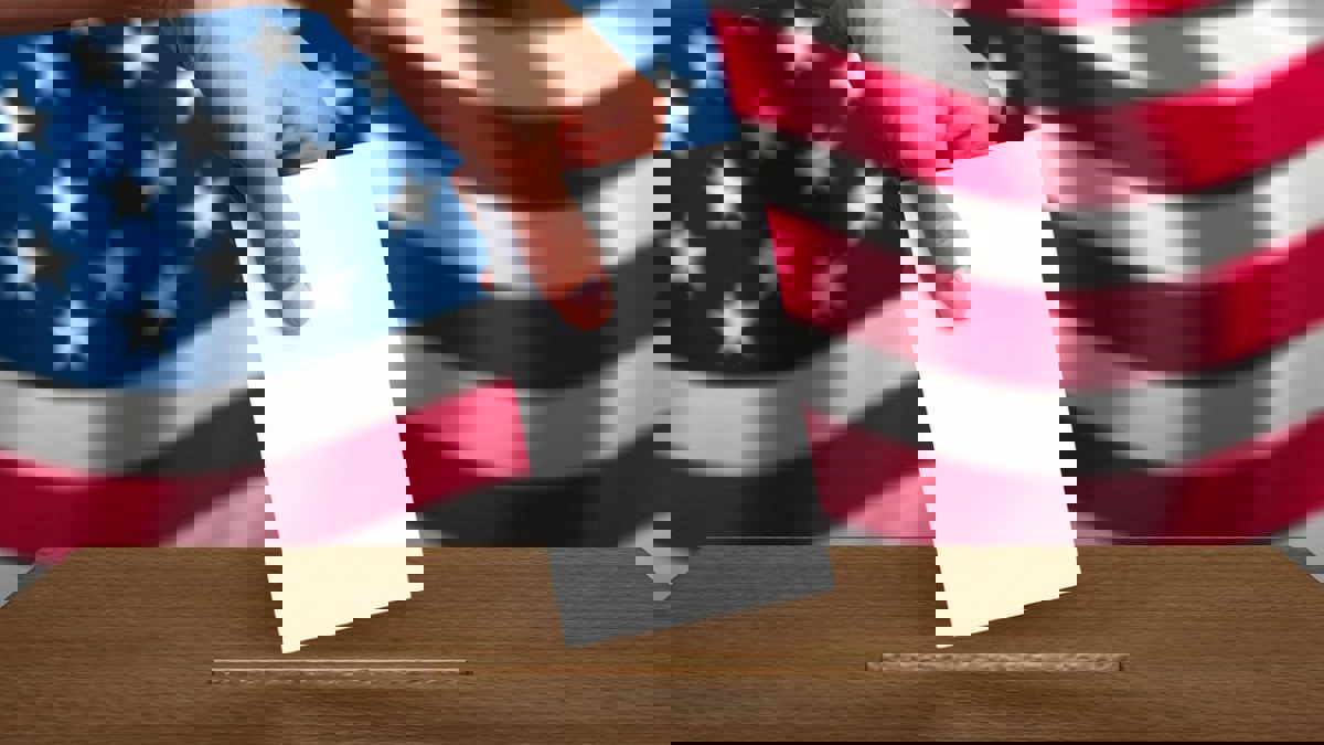 "الحرب الإلكترونية" تدفع فيسبوك وغوغل لإنفاق المليارات على أنظمة الدفاع قبل الانتخابات الرئاسية الأمريكية