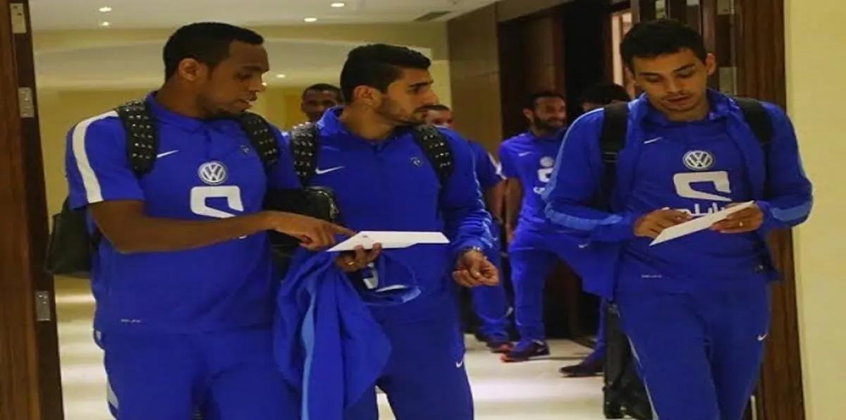 "تويتر" يفجر أزمة داخل الهلال السعودي 