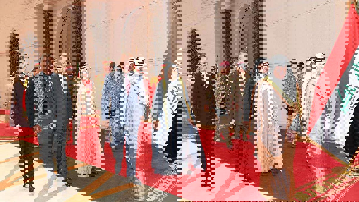 أمير الكويت في بغداد وسط توتر متصاعد في المنطقة