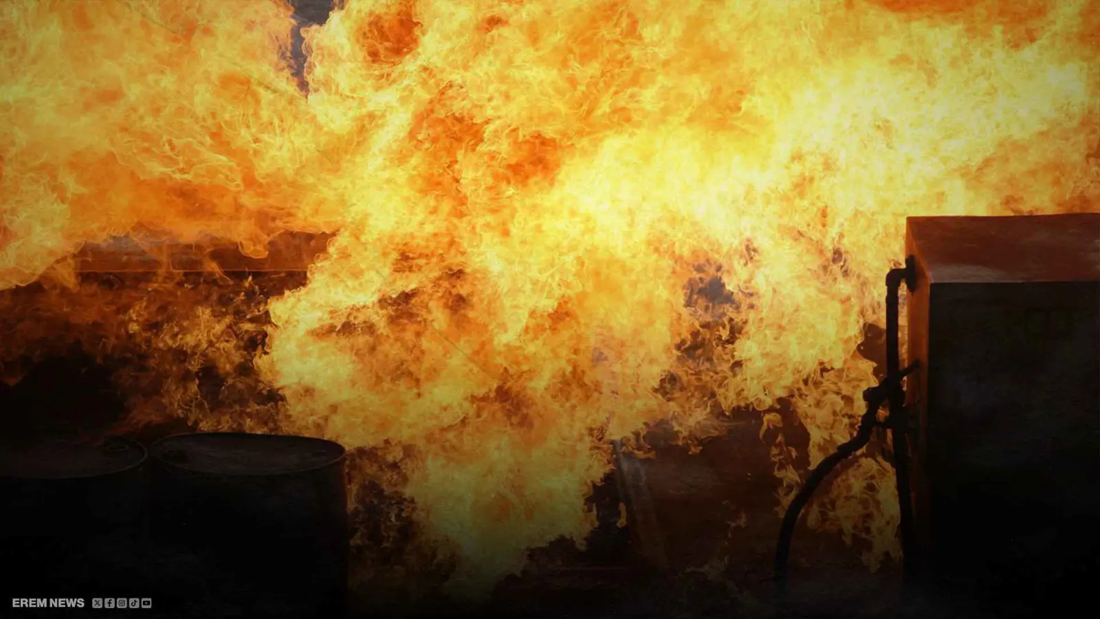 حريق هائل يلتهم استديو سينمائي شهير في باكو (فيديو)