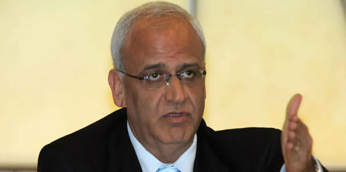 عريقات يحذّر من مغبّة نقل السفارة الأمريكية إلى القدس