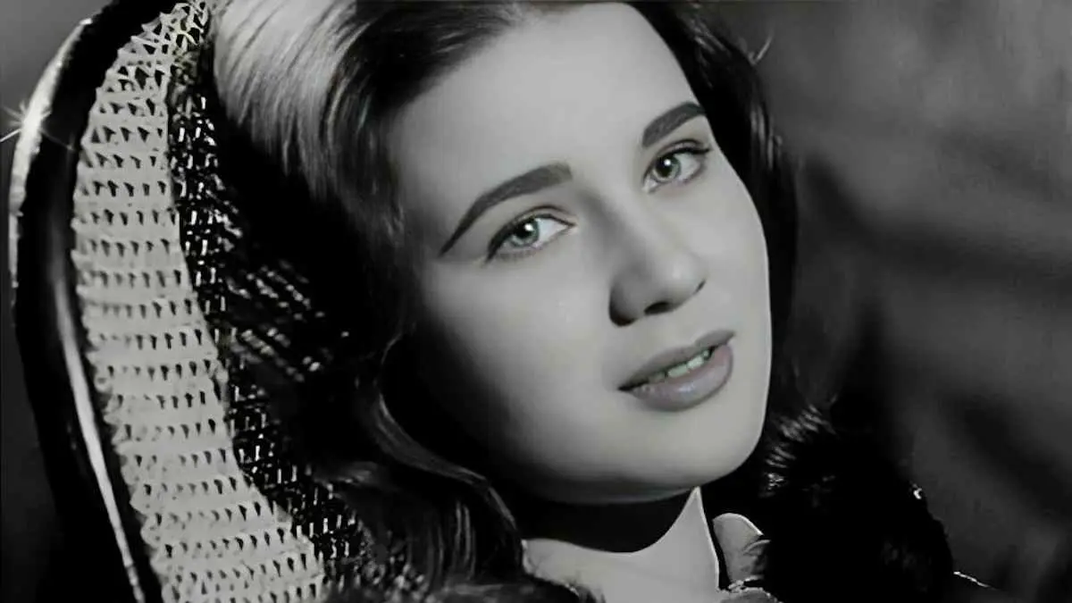 في ذكرى ميلادها.. لماذا رفضت مي عز الدين تقديم سيرة زبيدة ثروت؟