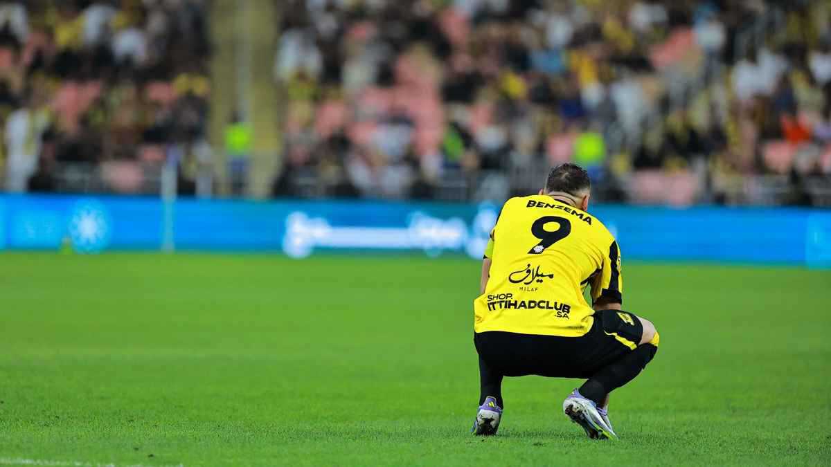 ظهور كارثي.. ماذا قدم كريم بنزيما في سقوط الاتحاد أمام الاتفاق؟ 