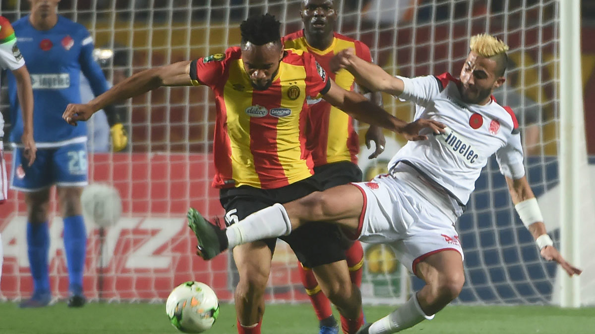 "كاف" يؤجل حسم قراره في أزمة مباراة الوداد والترجي إلى يوم غدٍ الأربعاء