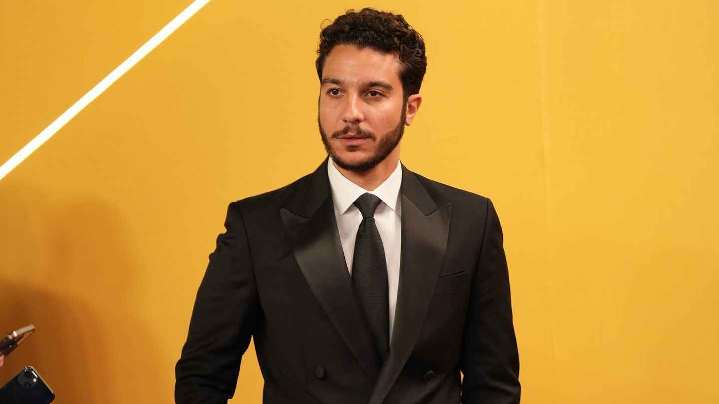 عقب تصرفات غير متزنة.. مطالبات بإخضاع نور النبوي لفحص المخدرات