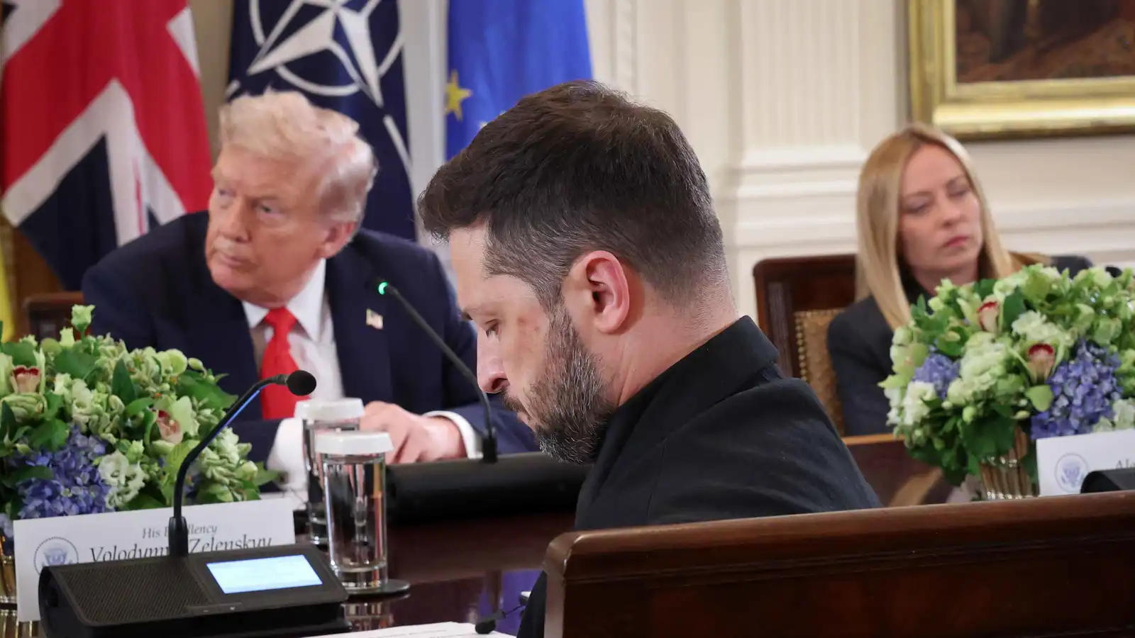 تكتّل متصدّع.. الأصول الروسية تدخل الأوروبيين في معركة "كسر عظم" مع ترامب