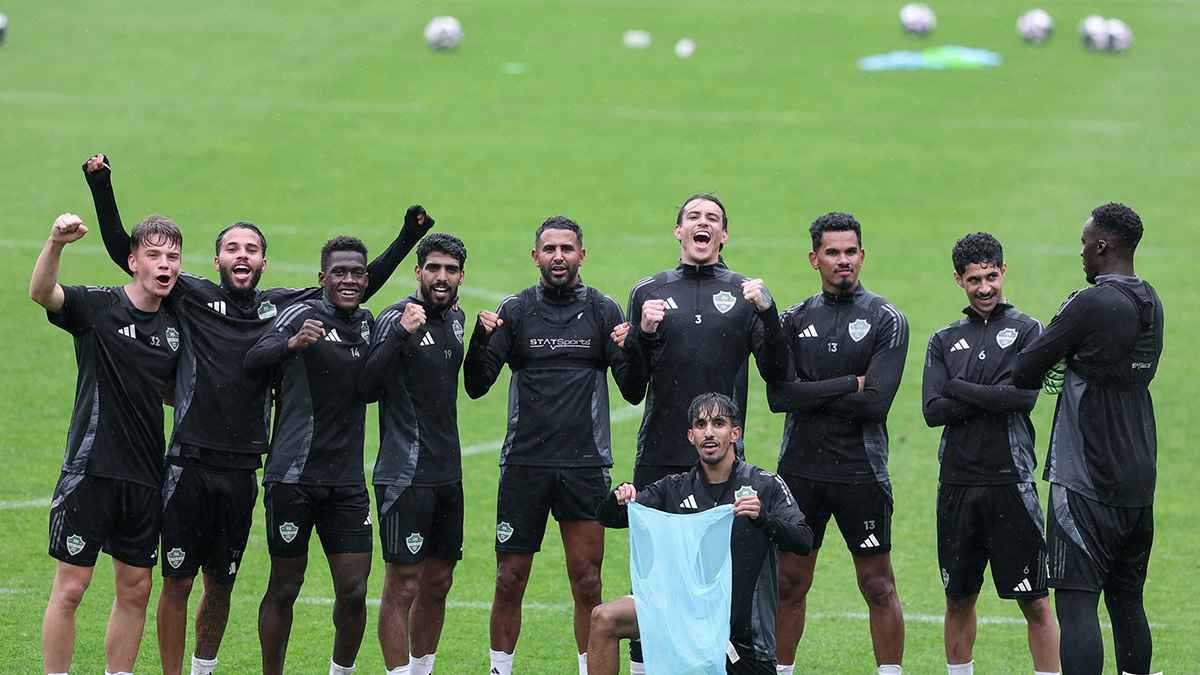 4 أسباب قوية.. لماذا غير الأهلي موقفه من المشاركة في السوبر السعودي؟