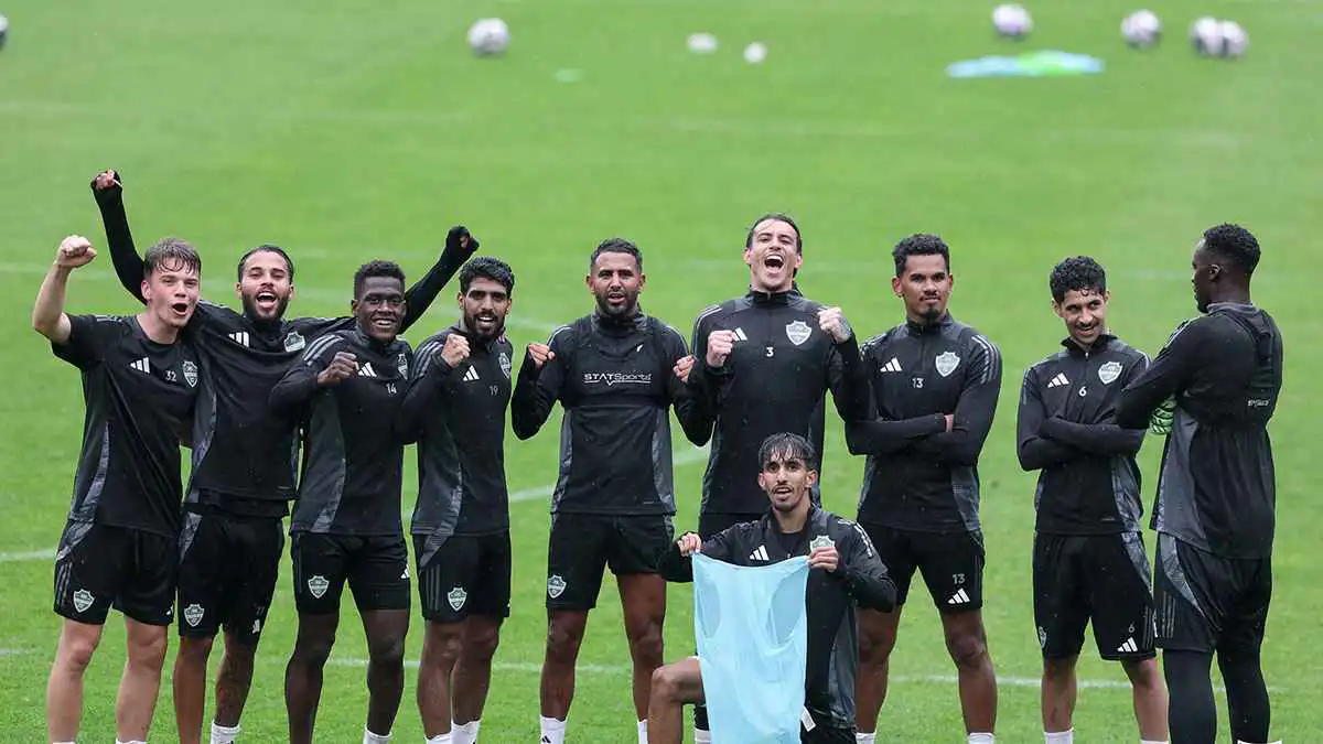 4 أسباب قوية.. لماذا غير الأهلي موقفه من المشاركة في السوبر السعودي؟