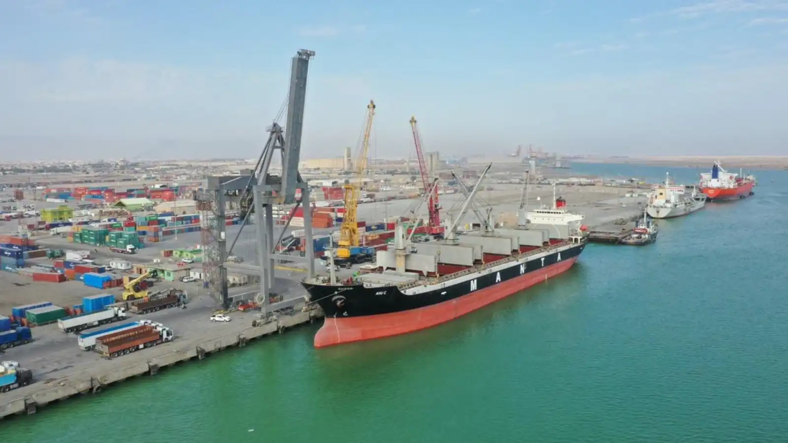 موانئ العراق: أي سفينة لا تحمل وثائق رسمية لا تدخل البلاد